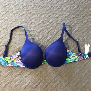 VS Pink push up bra